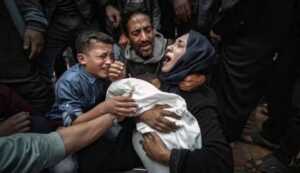 أكثر من 100 شهيد في قطاع غزة منذ فجر اليوم